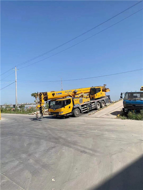 普兰店区吊车作业时，可能会产生哪些额外收费项目？